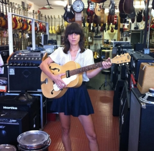 eleanor friedberger